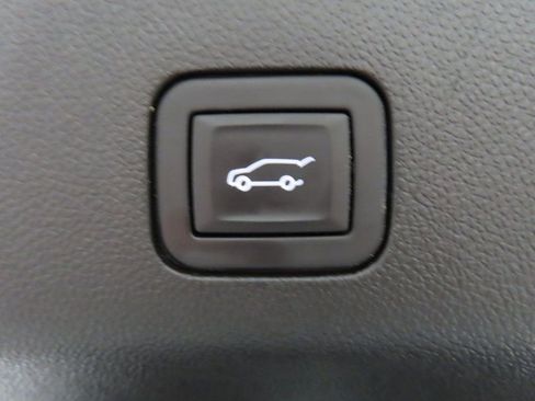 Used 2023 Chevrolet Tahoe LT image 39