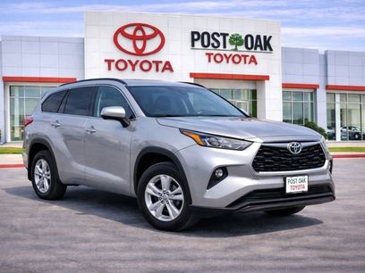 Used 2020 Toyota Highlander LE