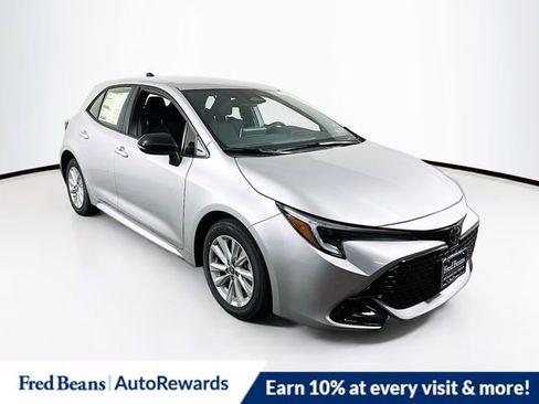 New 2026 Toyota Corolla SE image 2