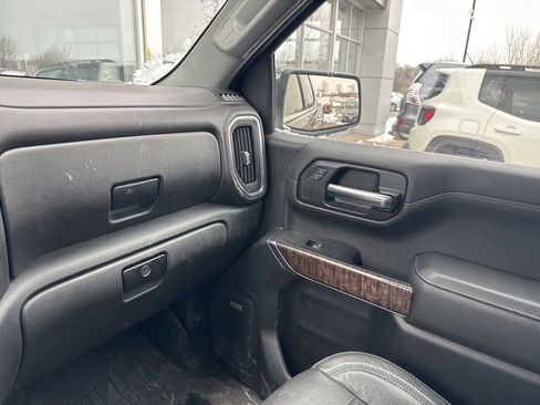 Used 2019 GMC Sierra 1500 Denali w/ Denali Carbonpro Edition image 17