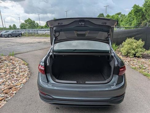 Certified 2025 Volkswagen Jetta Sport FWD image 18