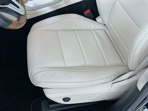 Used 2021 Mercedes-Benz GLE 350 4MATIC image 21