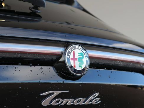 New 2025 Alfa Romeo Tonale AWD/4WD image 33