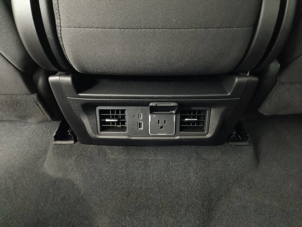 Used 2026 Chevrolet Silverado 3500 LT AWD/4WD image 25