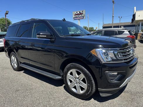 Used 2020 Ford Expedition XLT w/ Equipment Group 202A AWD/4WD image 1