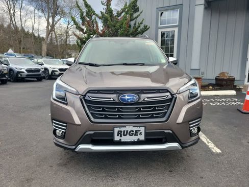 Used 2022 Subaru Forester Touring image 9