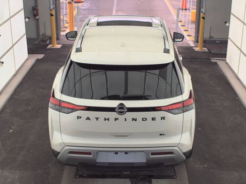 Certified 2023 Nissan Pathfinder SL w/ SL Premium Package image 5