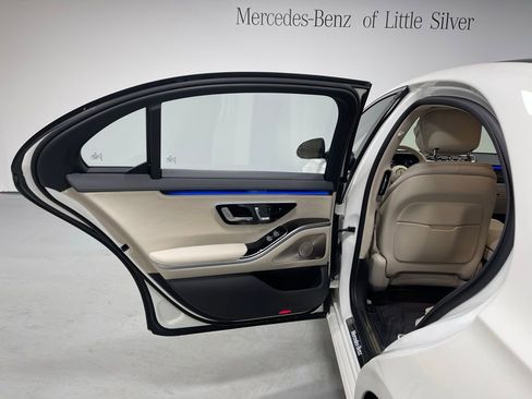 Certified 2023 Mercedes-Benz S 500 4MATIC image 23