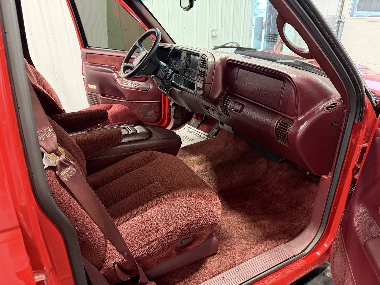 Used 1998 Chevrolet Tahoe 2WD image 15
