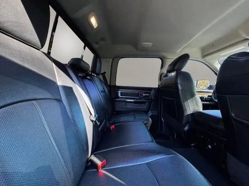 Used 2018 RAM 1500 Laramie AWD/4WD image 16