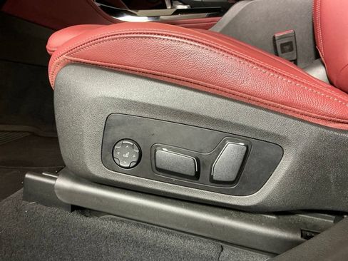 Certified 2024 BMW X4 M40i w/ Premium Package AWD/4WD image 20