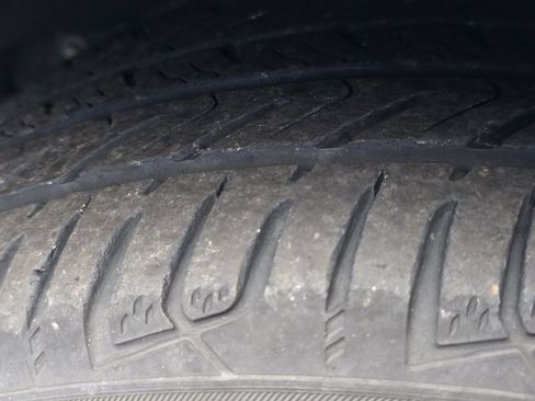 Used 2014 Toyota Prius Four image 11