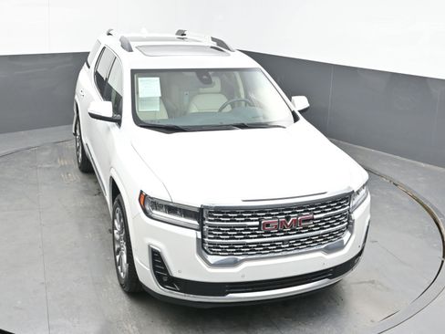 Used 2022 GMC Acadia Denali w/ Denali Technology Package image 33