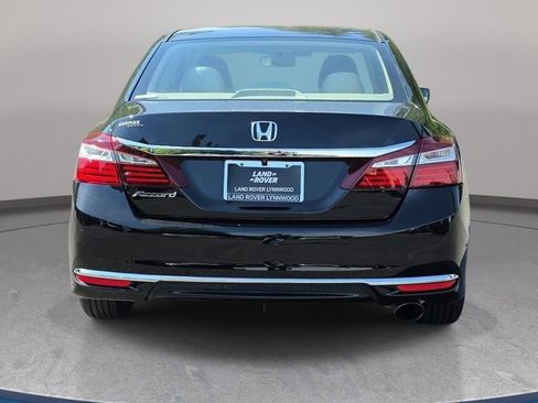 Used 2017 Honda Accord LX image 7