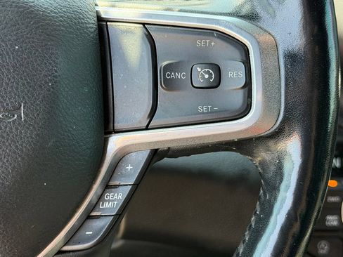 Used 2020 RAM 1500 Laramie AWD/4WD image 16