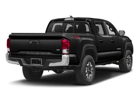 Used 2017 Toyota Tacoma TRD Off-Road AWD/4WD image 17