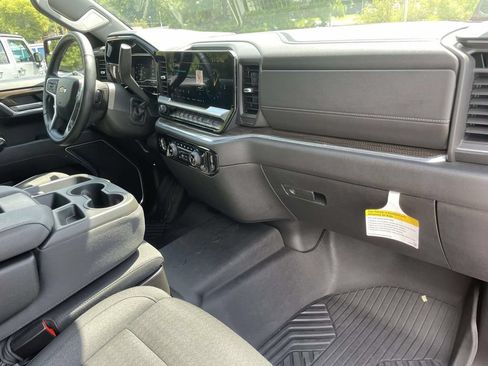 Used 2023 Chevrolet Silverado 1500 LT AWD/4WD image 34