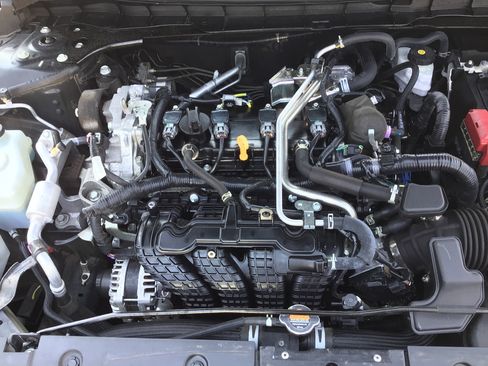 Used 2024 Nissan Altima 2.5 SR FWD image 7