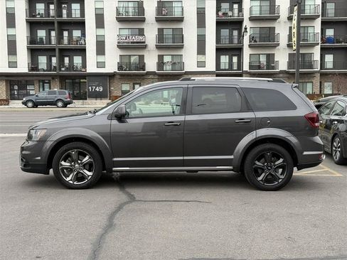 Used 2015 Dodge Journey Crossroad w/ Flexible Seating Group FWD image 4