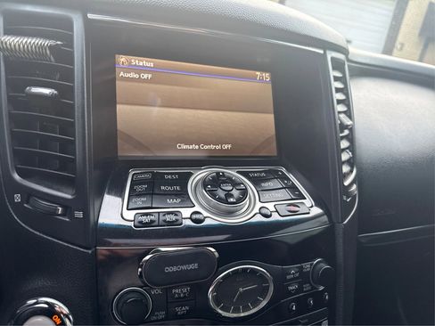Used 2009 INFINITI FX35 AWD w/ Navigation Pkg image 16