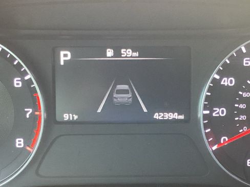 Used 2024 Kia Forte LXS FWD image 3