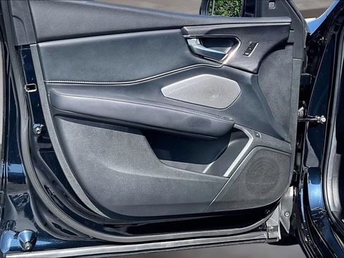 Certified 2025 Acura RDX SH-AWD w/ Advance Package image 23