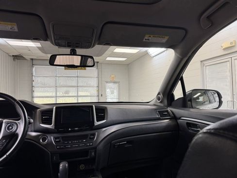 Used 2017 Honda Pilot EX-L image 22