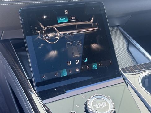 New 2026 Cadillac Escalade ESV Luxury w/ LPO, Radiant Package image 31