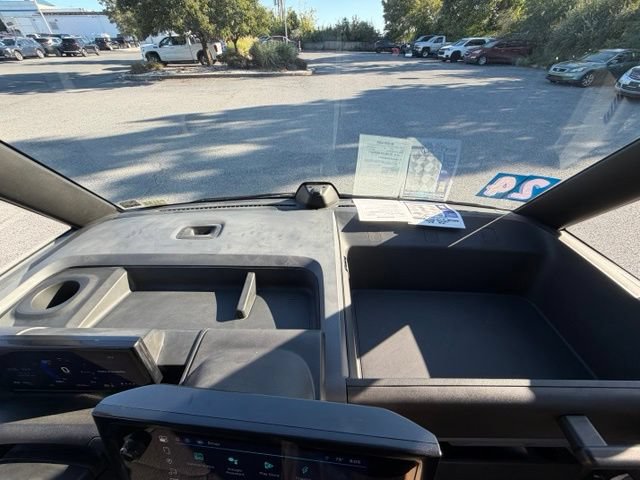Used 2024 Chevrolet Brightdrop 600 w/ Commercial Equipment Package AWD/4WD image 50