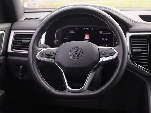Certified 2023 Volkswagen Atlas Cross Sport SE w/ Panoramic Sunroof Package image 25