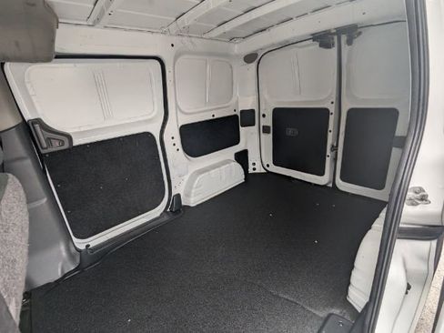 Used 2019 Nissan NV200 SV w/ Navigation Package image 17