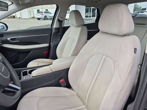 Used 2025 Hyundai Sonata SEL FWD image 15
