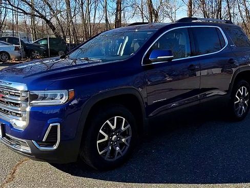 Certified 2023 GMC Acadia SLE w/ Driver Convenience Package image 4