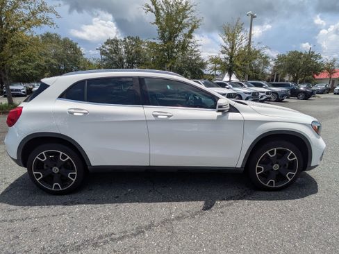 Certified 2018 Mercedes-Benz GLA 250 image 2