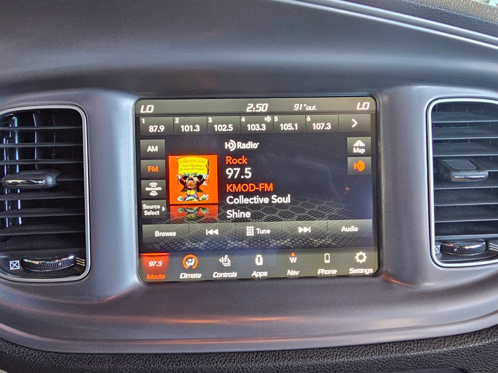 Used 2023 Dodge Charger Scat Pack w/ Harman/Kardon Audio Group RWD image 26
