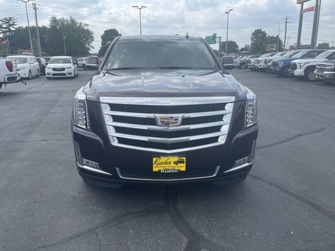 Used 2016 Cadillac Escalade ESV Premium AWD/4WD image 3