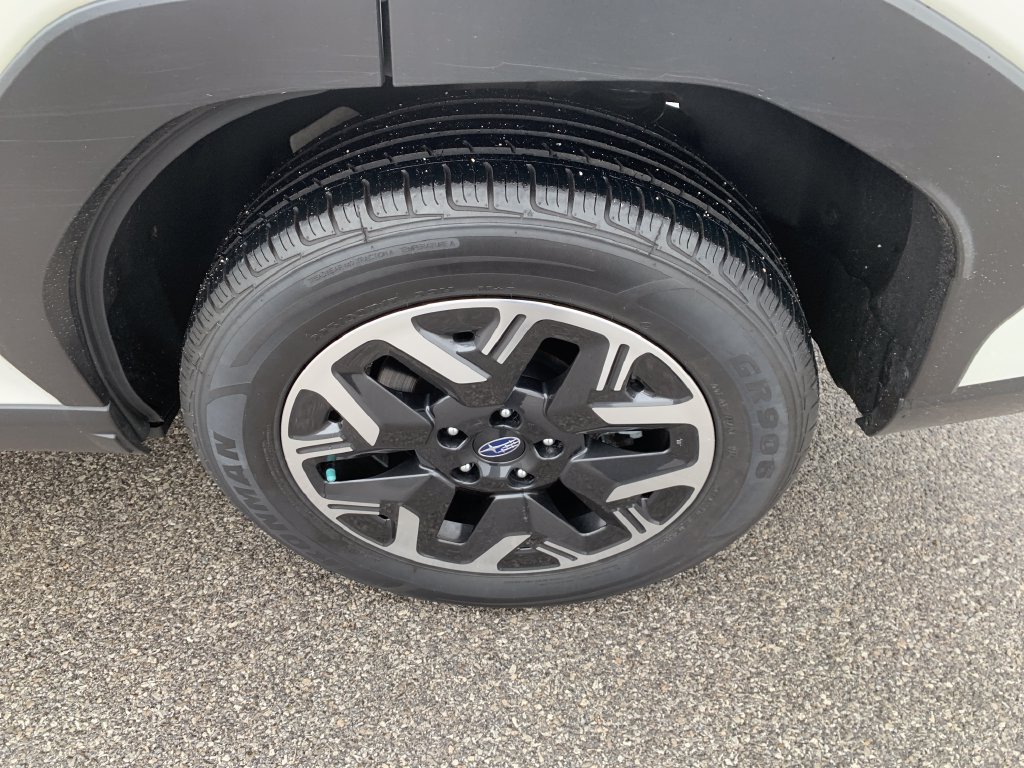 Used 2025 Subaru Forester Premium AWD/4WD image 4