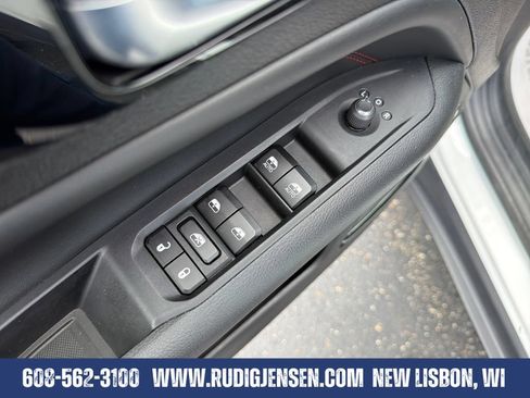 Used 2025 Jeep Compass Trailhawk AWD/4WD image 11