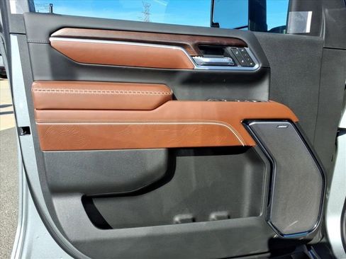 New 2026 GMC Sierra 2500 Denali Ultimate image 15