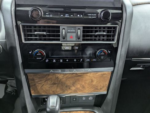 Used 2024 Nissan Armada SL w/ Captain's Chairs Package AWD/4WD image 26