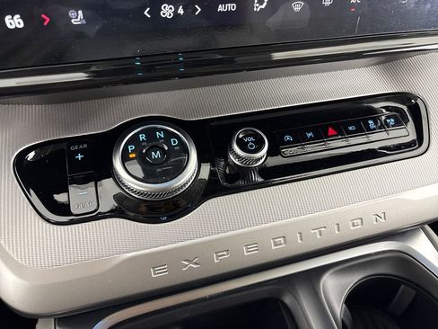 New 2026 Ford Expedition Active RWD image 26