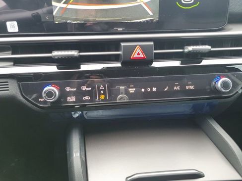 New 2026 Kia Sportage EX image 29