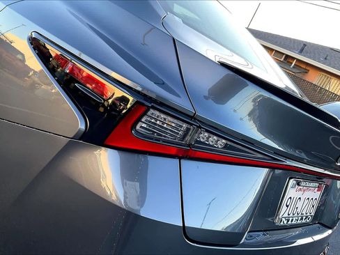 Used 2025 Lexus IS 350 F Sport image 32