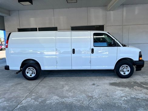 Used 2022 Chevrolet Express 2500 Extended w/ Driver Convenience Package image 6