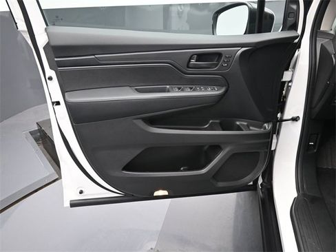 Used 2025 Honda Odyssey EX-L image 22