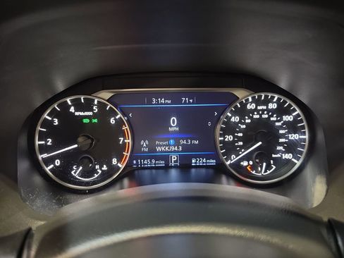Used 2023 Nissan Altima 2.5 SV FWD image 10