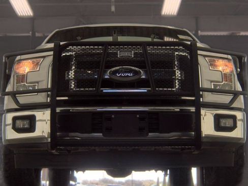 Used 2017 Ford F150 XLT w/ Equipment Group 301A Mid AWD/4WD image 3