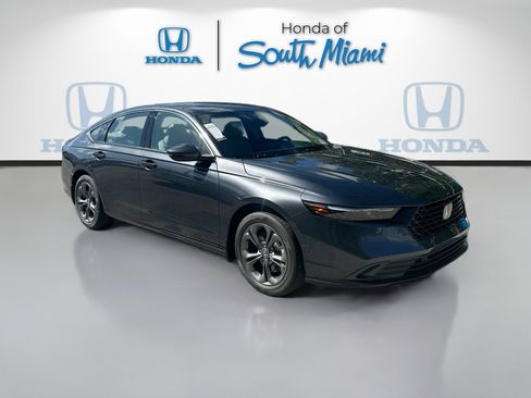 New 2025 Honda Accord EX-L image 1