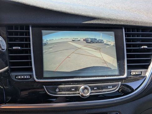 Used 2019 Buick Encore Essence FWD image 11
