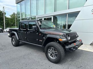 Used 2025 Jeep Gladiator Mojave AWD/4WD video 1